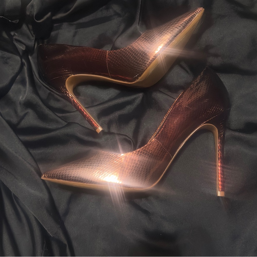ALDO Lala Bronze Metallic Ombre Snakeskin Embossed Pump - Size 10 - Picture 2 of 9